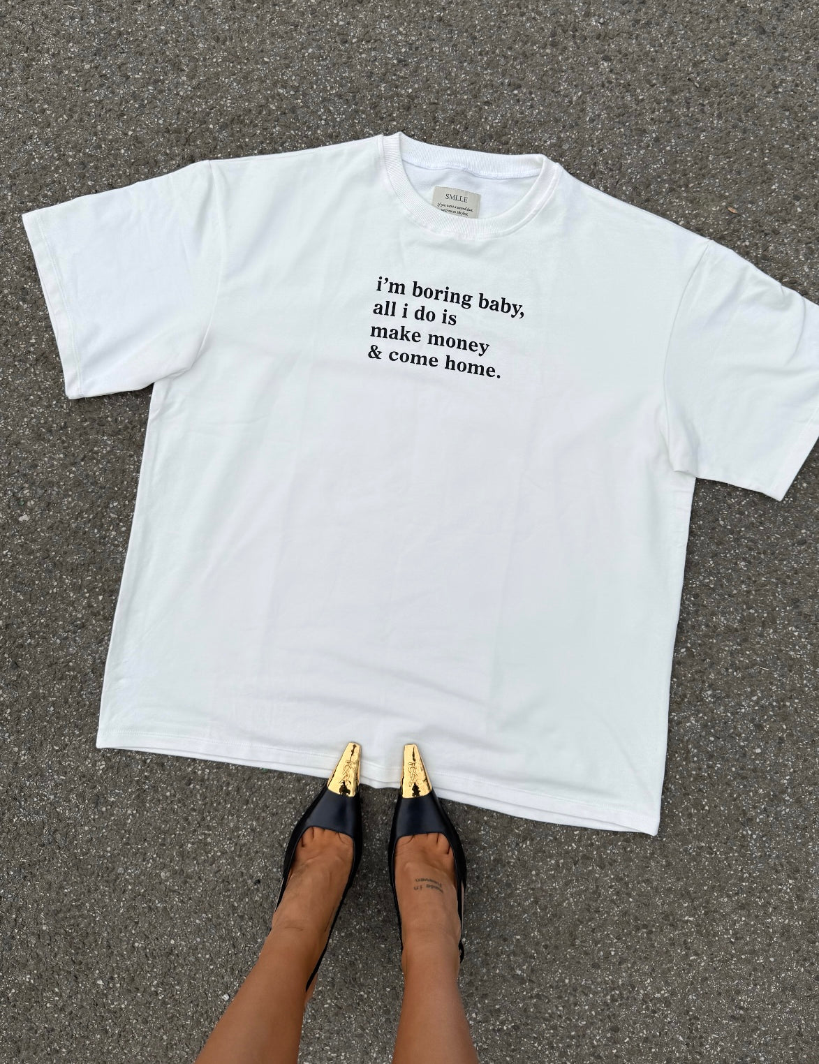 “IM BORING BABY” TSHIRT