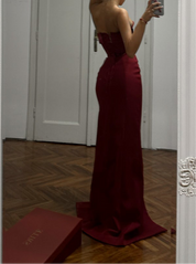 RED CARPET DRESS
