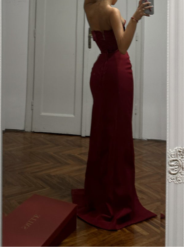 RED CARPET DRESS