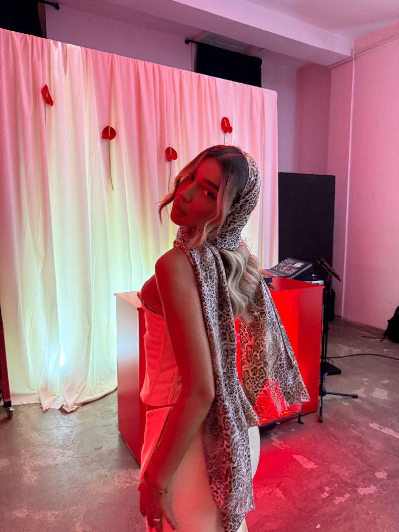 SET SUKNJA-KORSET SA MARAMOM