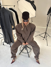 OVERSIZE ODELO SA ZLATNIM NITNAMA