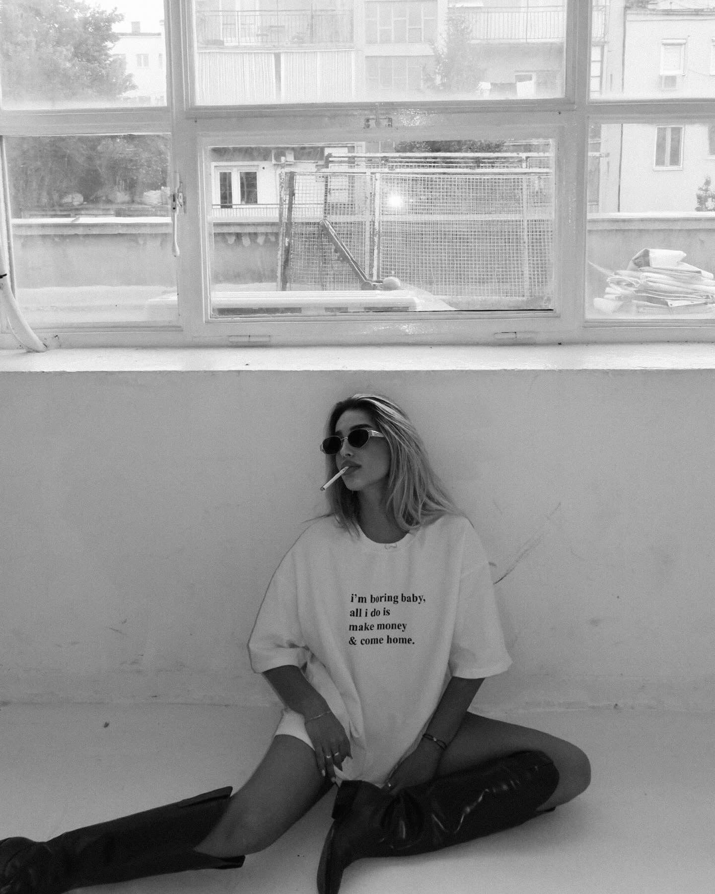 “IM BORING BABY” TSHIRT