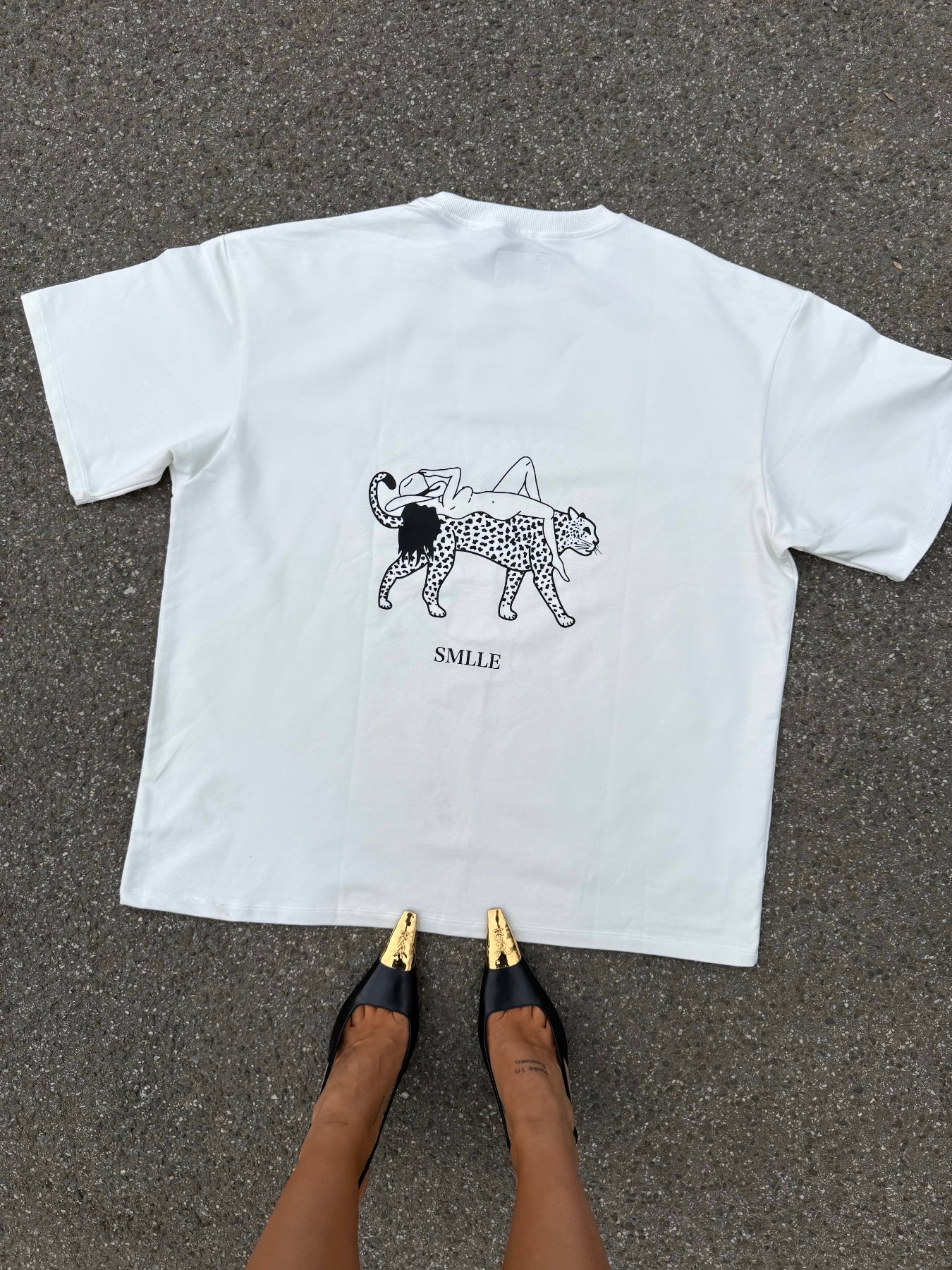 “IM BORING BABY” TSHIRT