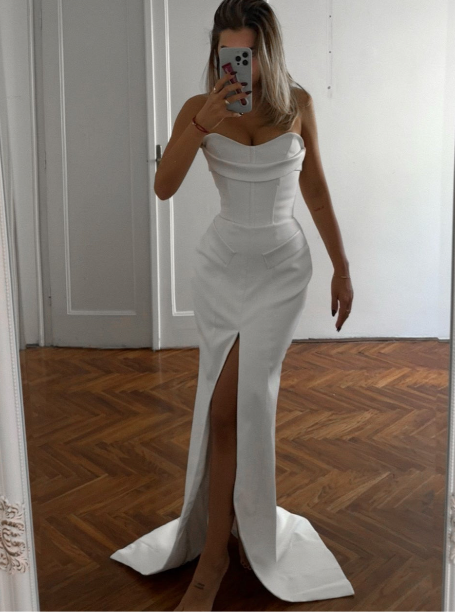 RED CARPET DRESS