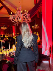 STRUKIRANO BERMUDA ODELO SA ZLATNIM NITNAMA