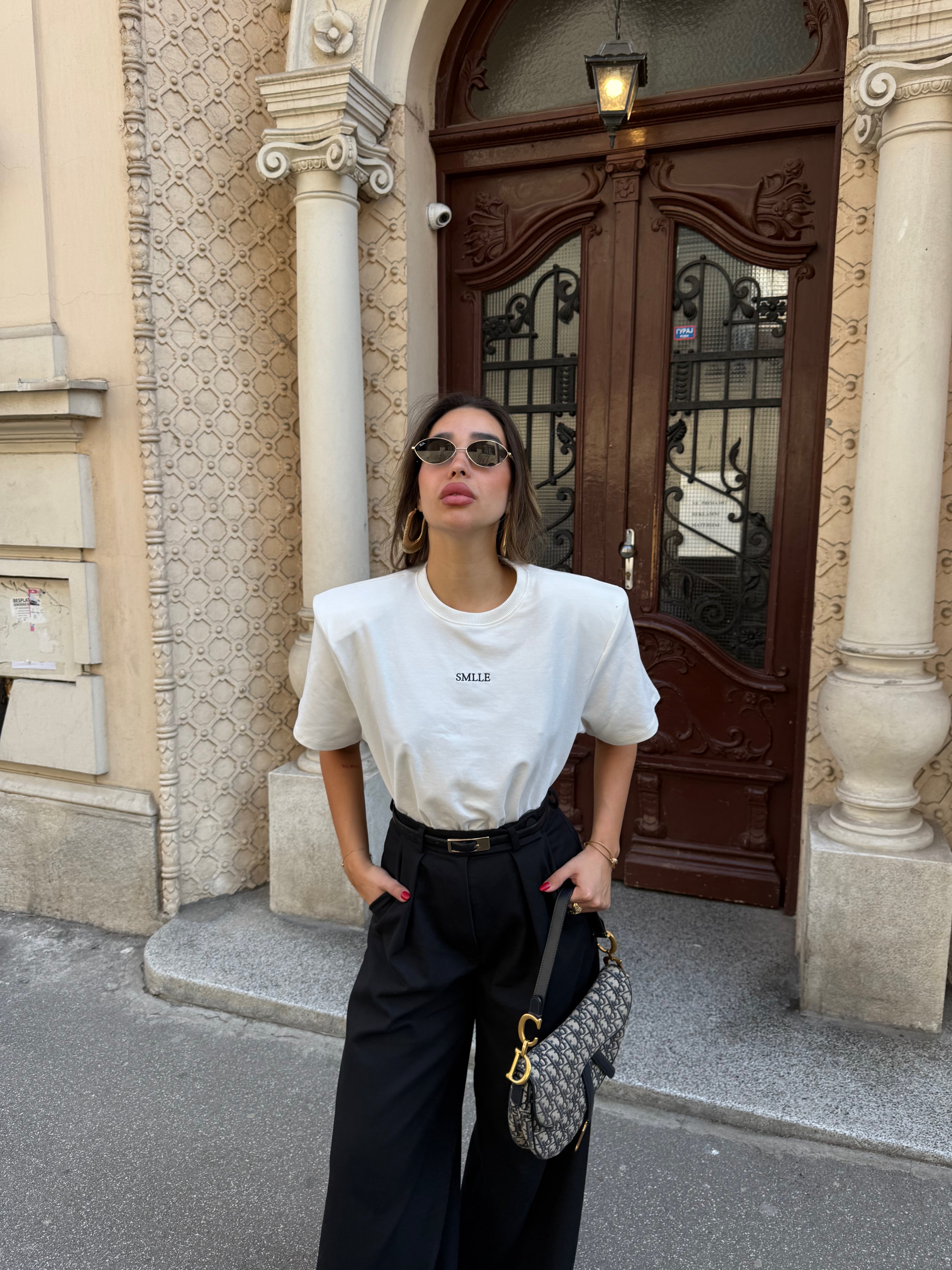 T-SHIRT WITH SHOULDER PADS