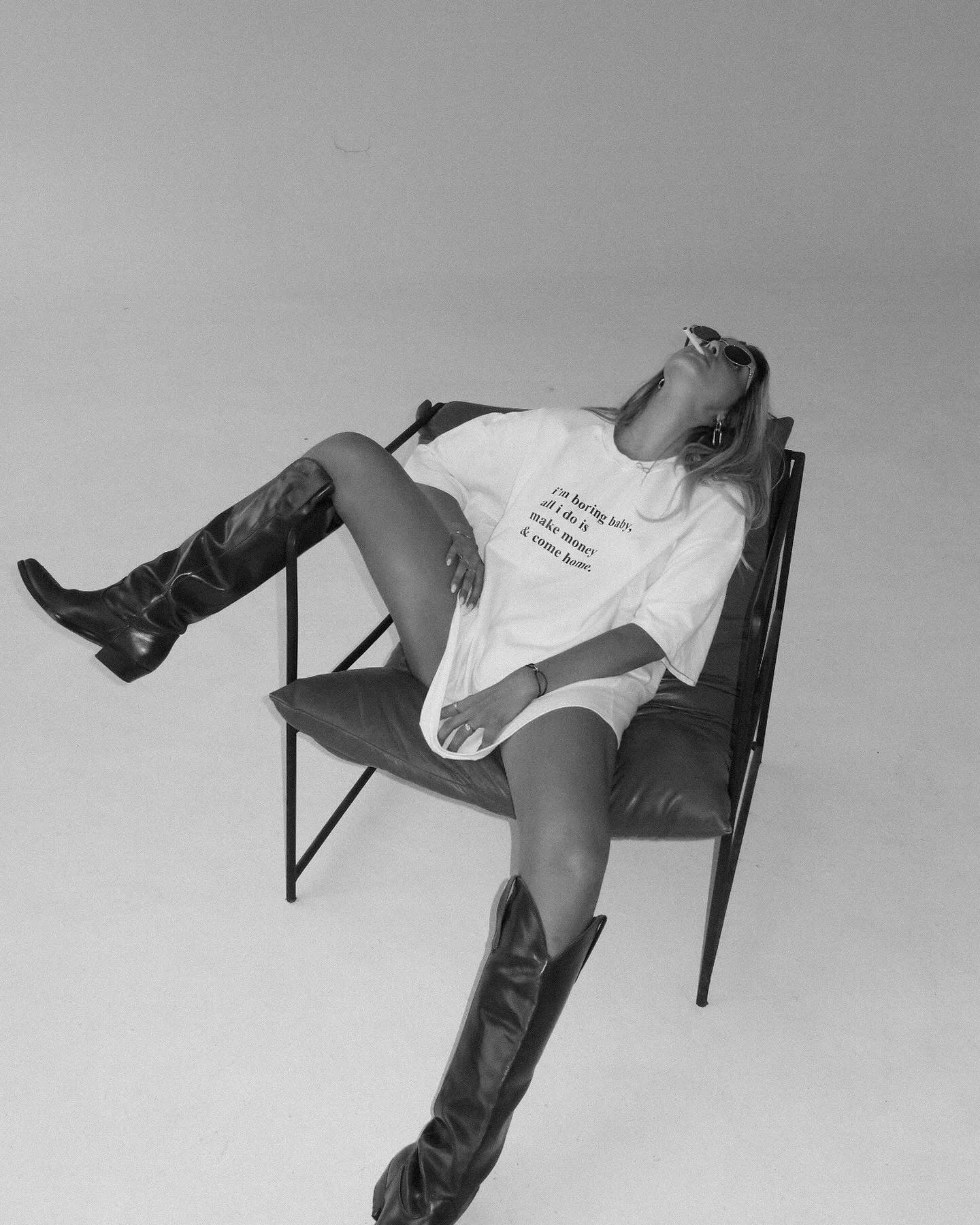 “IM BORING BABY” TSHIRT