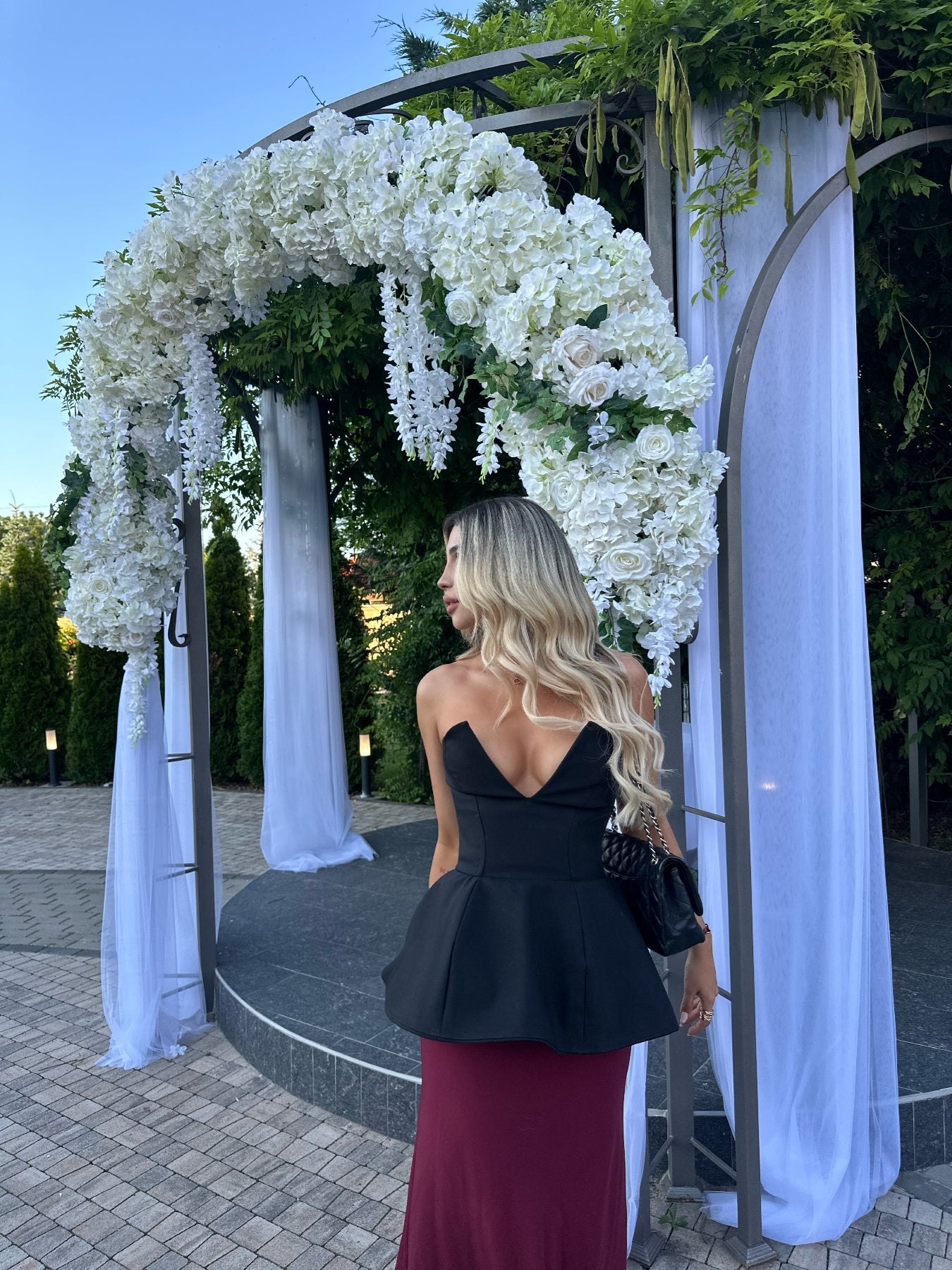 V-SHAPED CORSET SKIRT SET