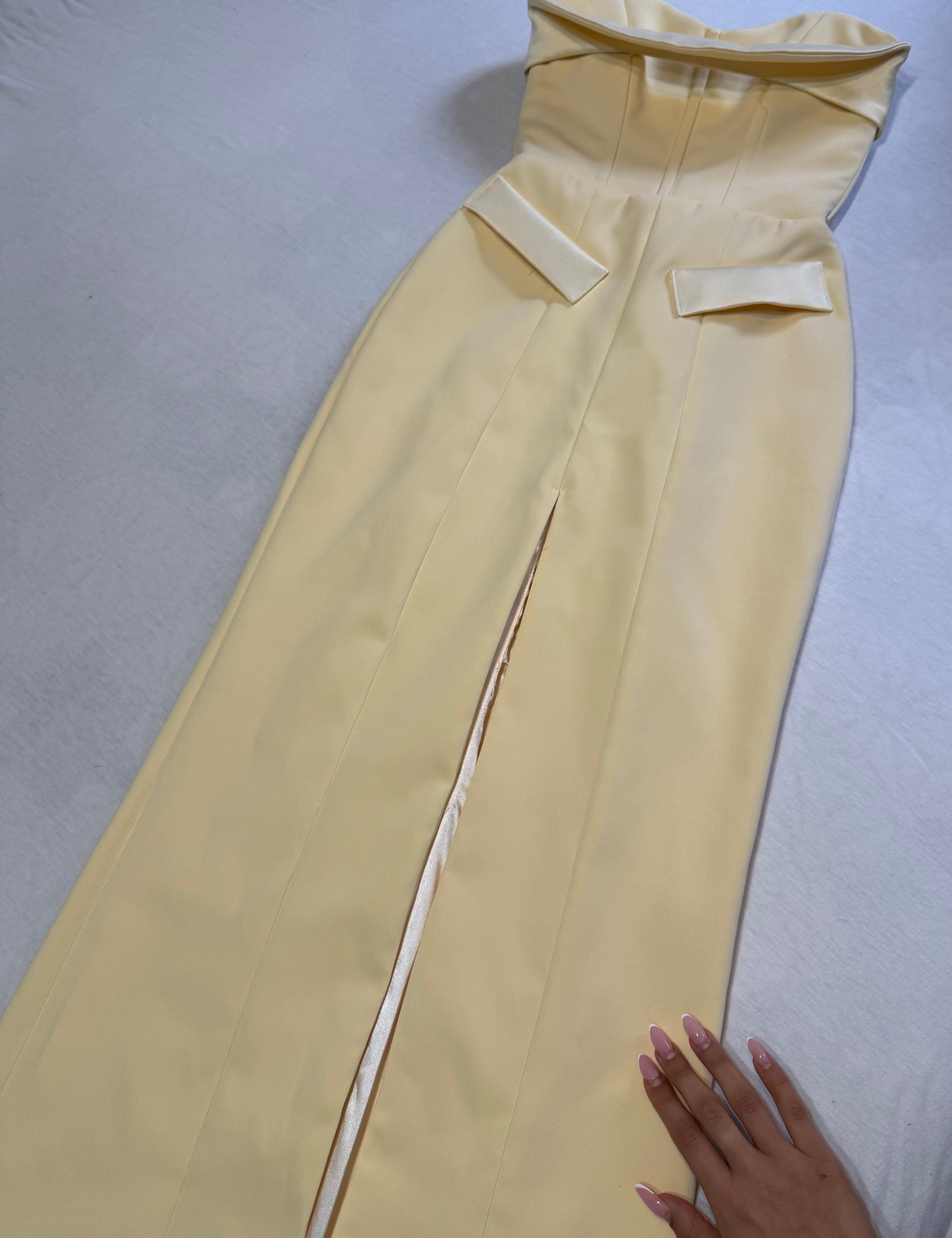 RED CARPET DRESS