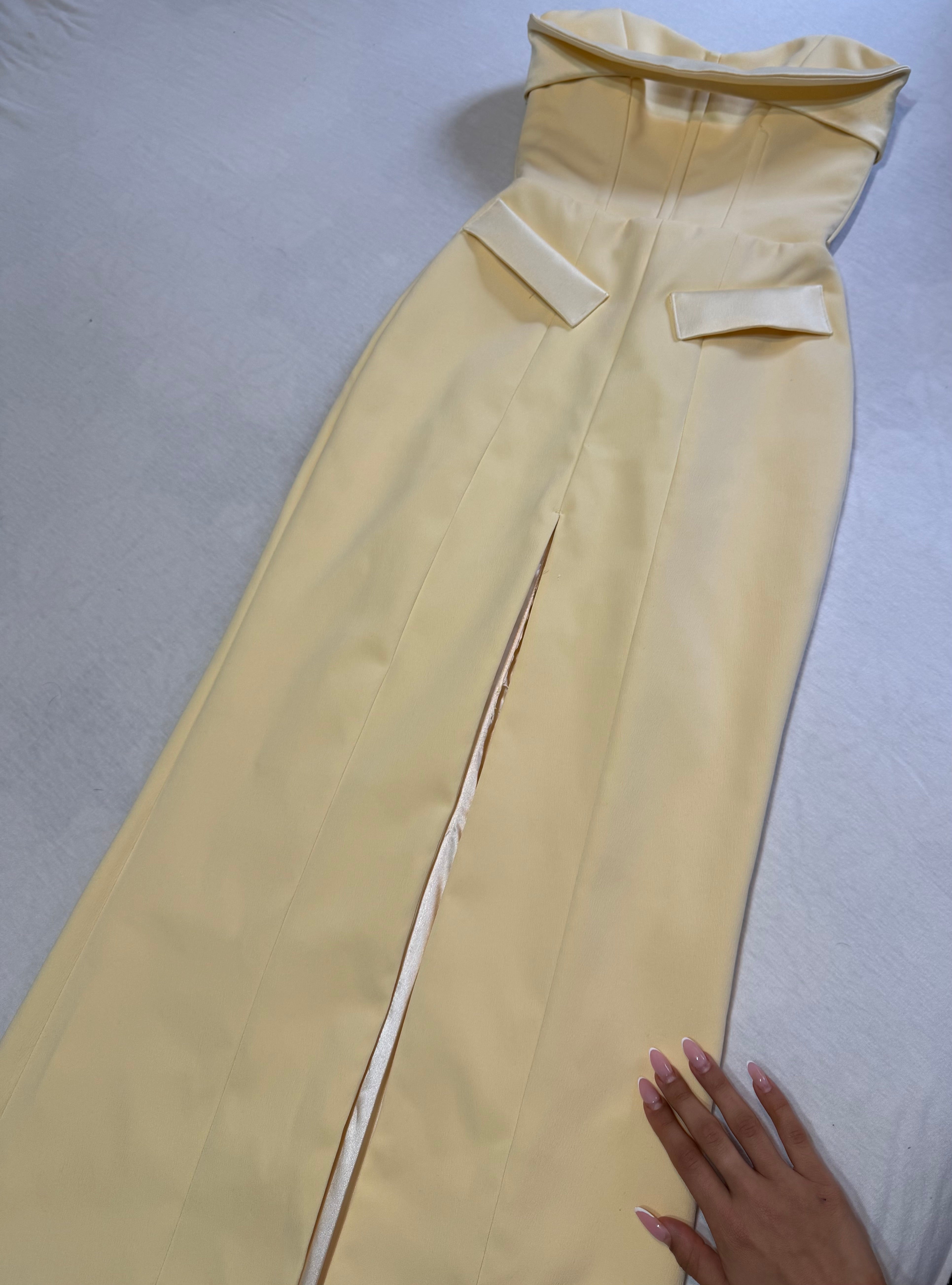 RED CARPET DRESS
